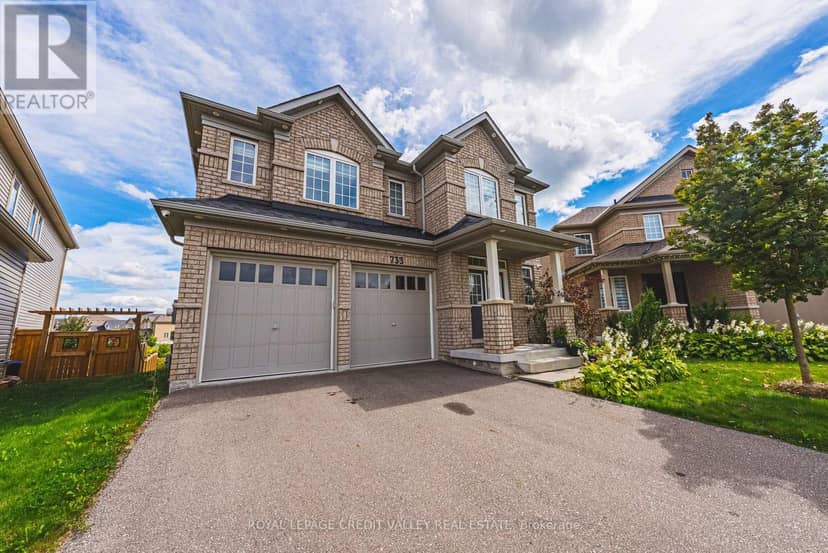 733 Gilmour Crescent W — photo 4 of 40
