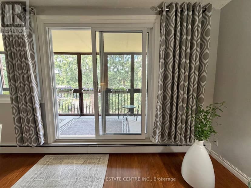 301 - 944 Caledonian View — photo 9 of 28