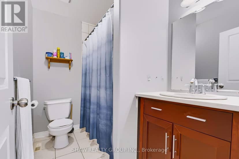 24 Fallingbrook Crescent — photo 25 of 40