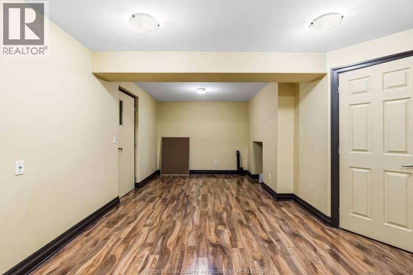 4572 Lake Grande Court — photo 39 of 40