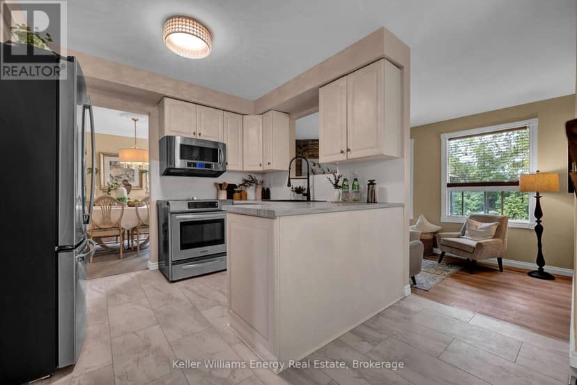 276 Andrew Street — photo 21 of 40