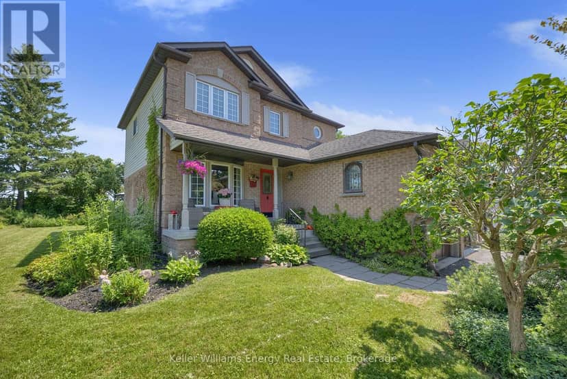 276 Andrew Street — photo 5 of 40