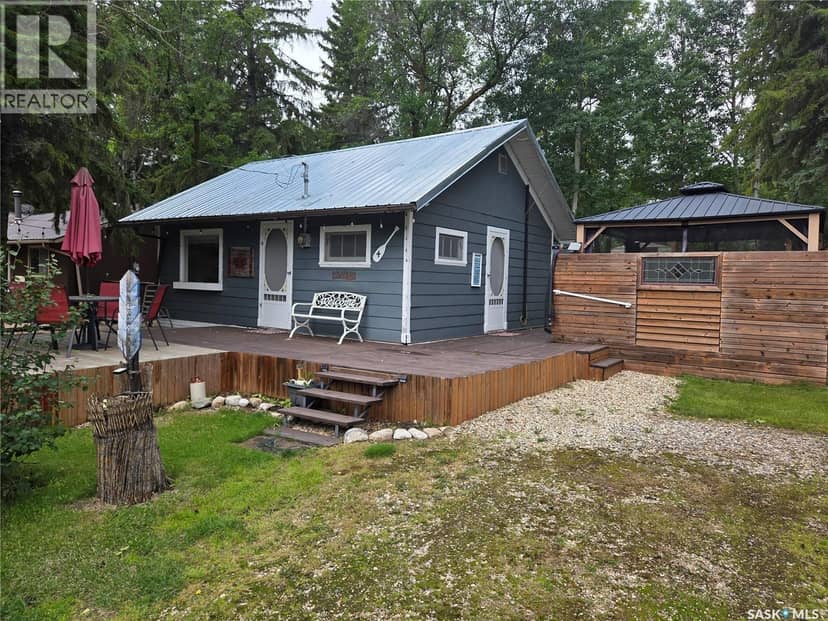 4 Beecee STREET — photo 1 of 36