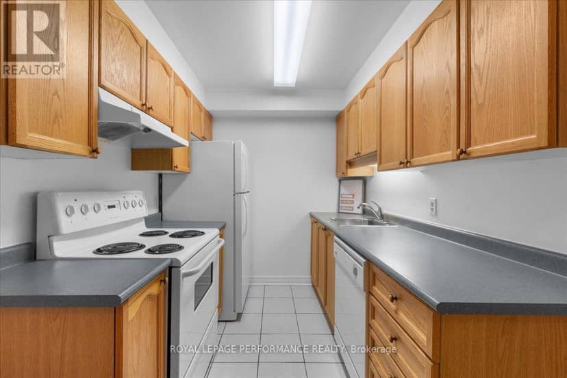 207 - 429 Somerset Street W — photo 5 of 32