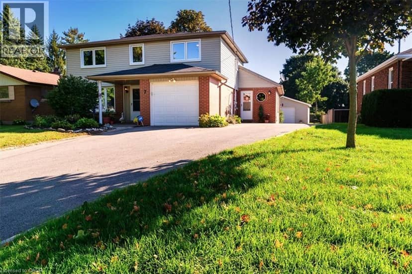 7 MARTIN Avenue — photo 1 of 40