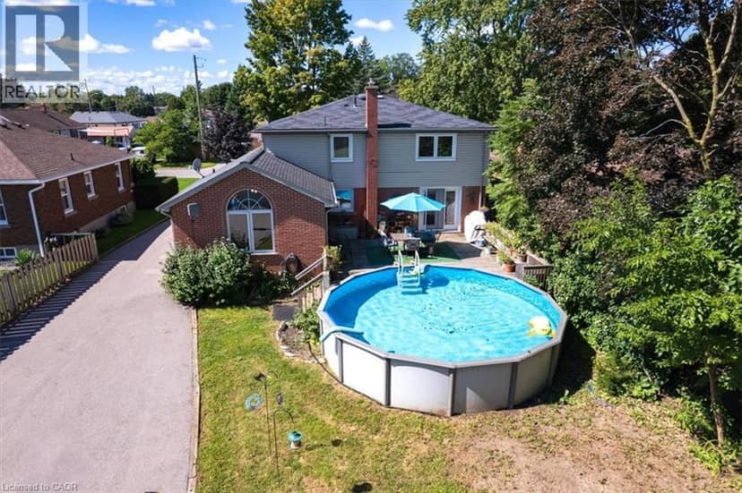 7 MARTIN Avenue — photo 12 of 40