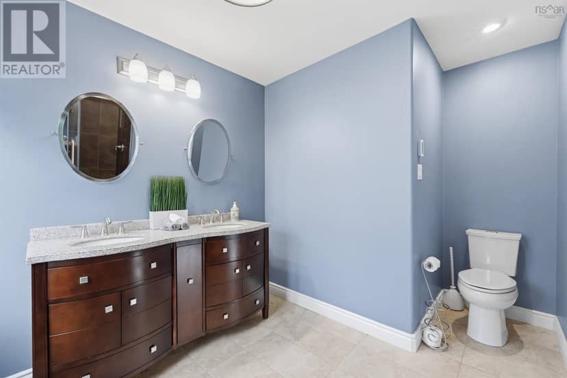 242 Sandwick Drive — photo 20 of 40