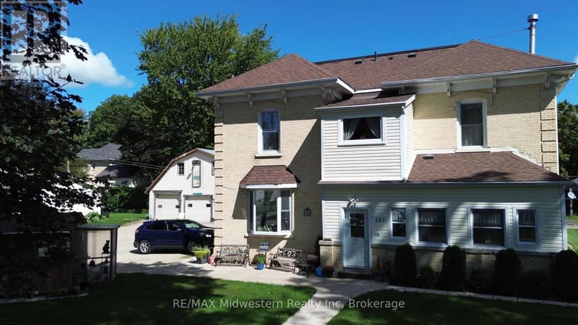 163 John Street S, Minto, photo 2
