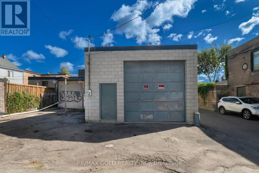 131R Millicent Street — photo 1 of 12