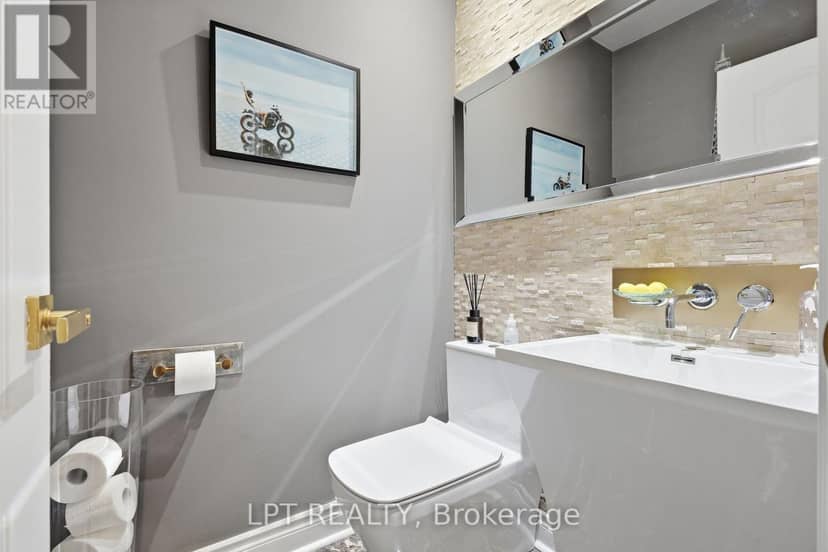 3533 Jorie Crescent — photo 16 of 39