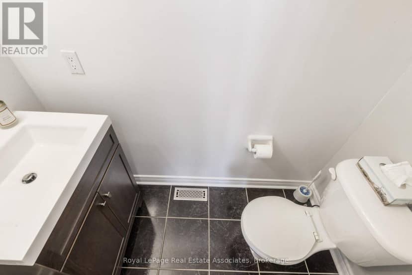 38 - 5031 East Mill Road — photo 11 of 17
