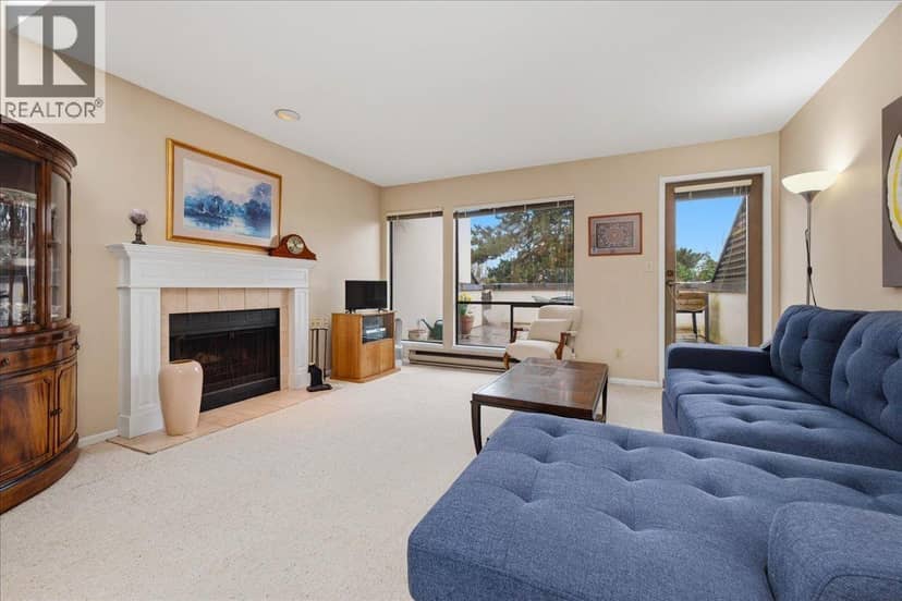 6 5730 Carnarvon Street, Vancouver, photo 2