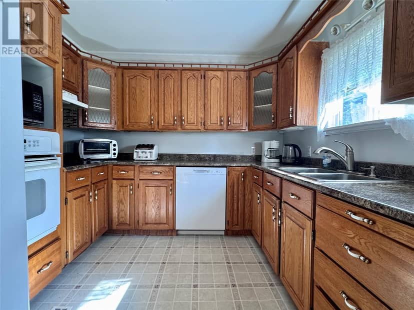 108 High Street, Deer Lake, photo 7