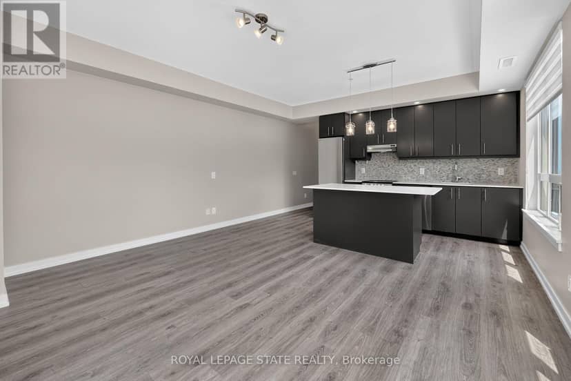 206 - 40 Esplanade Lane — photo 11 of 29