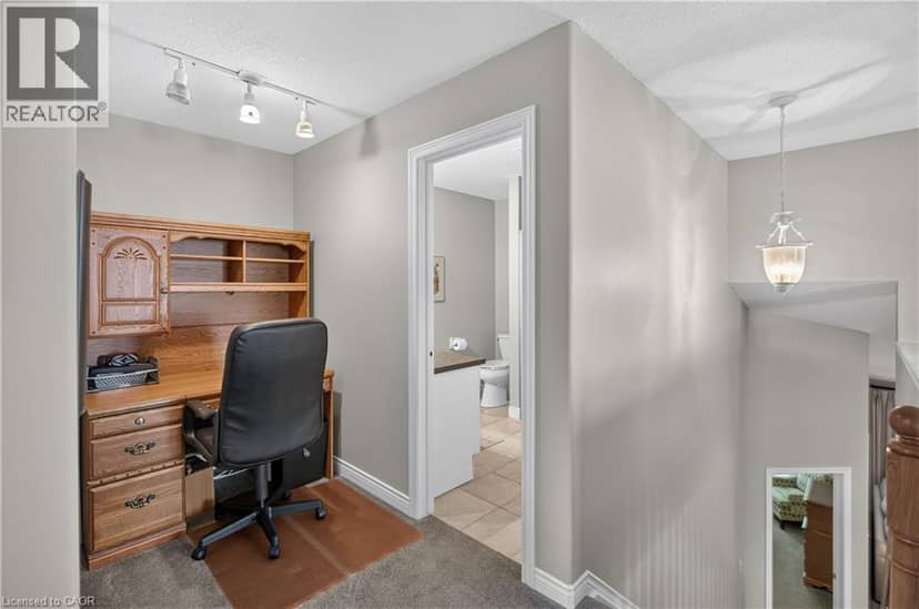 581 DYNES Road Unit# 2 — photo 31 of 40