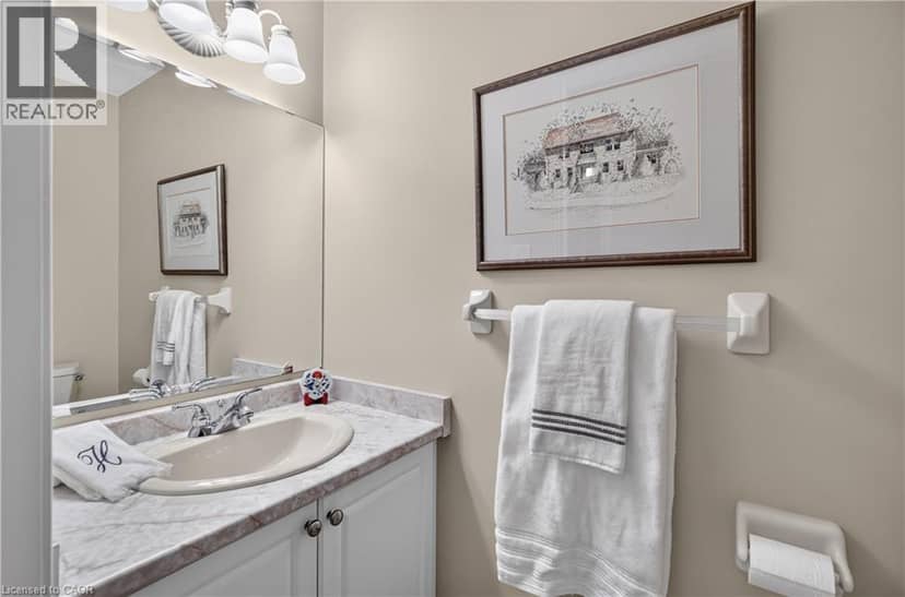 581 DYNES Road Unit# 2 — photo 40 of 40
