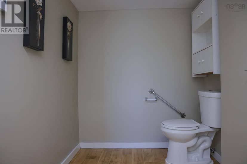 1286 1 Highway — photo 9 of 34