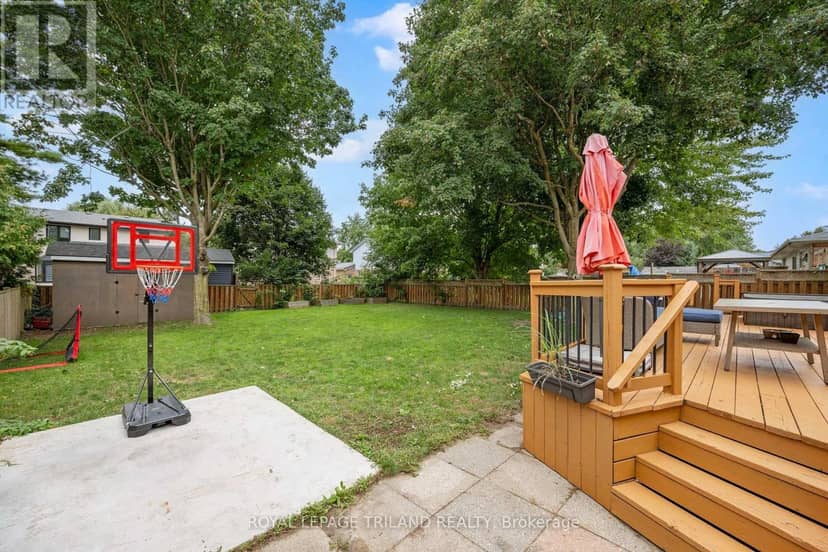 1611 Trossacks Avenue — photo 28 of 35