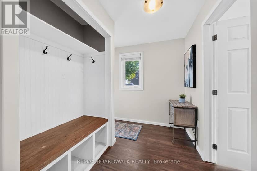 170 Poole Street — photo 5 of 40