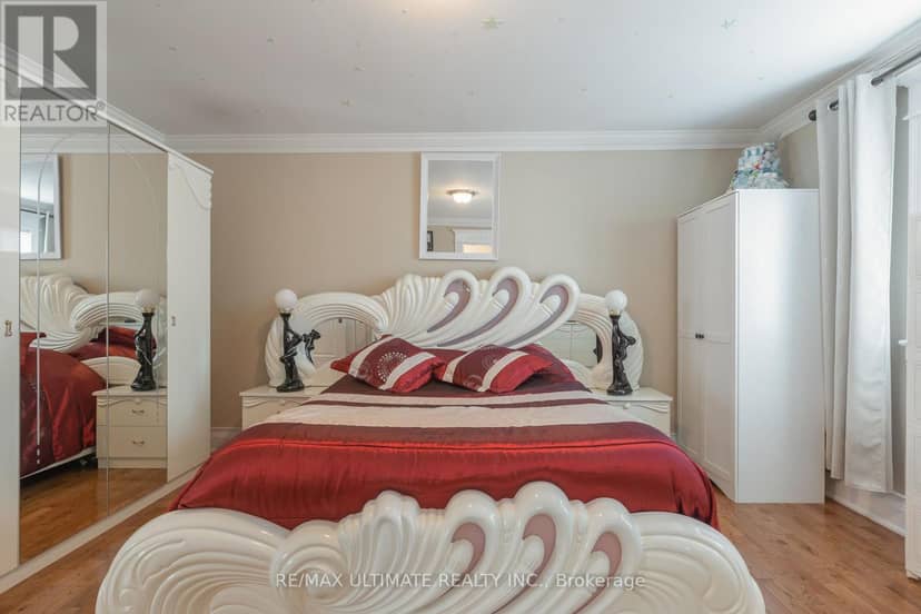 15 Ozner Crescent — photo 29 of 40