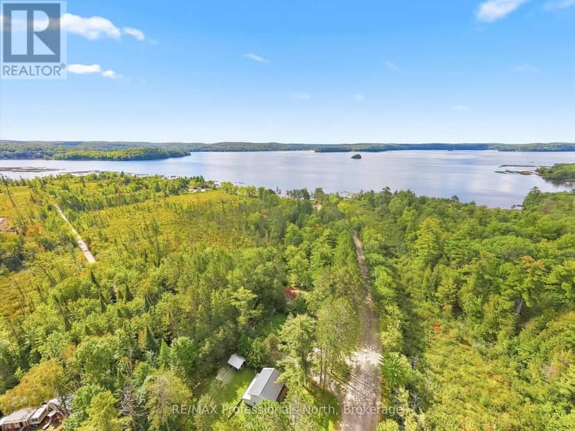 31 Hutcheson Beach Road E — photo 18 of 19