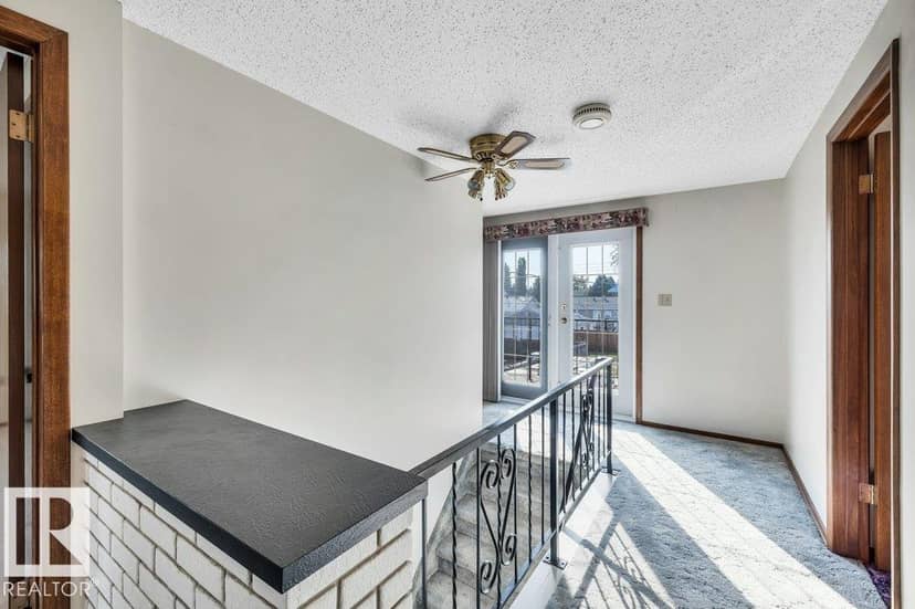 4314 52 ST — photo 23 of 40
