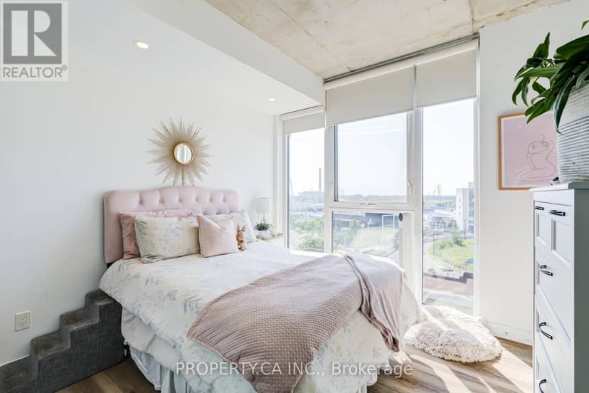 607 - 25 Baseball Place — photo 15 of 27