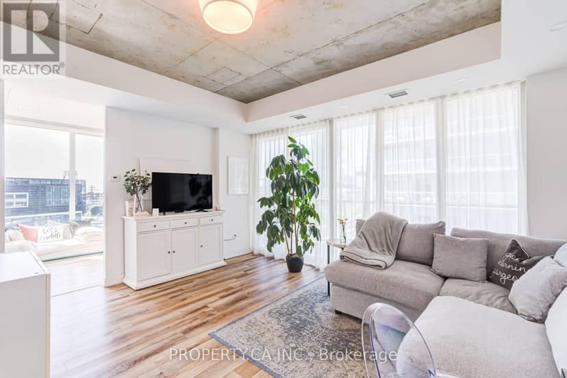 607 - 25 Baseball Place — photo 2 of 27