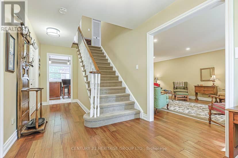25 Grant Court — photo 9 of 26