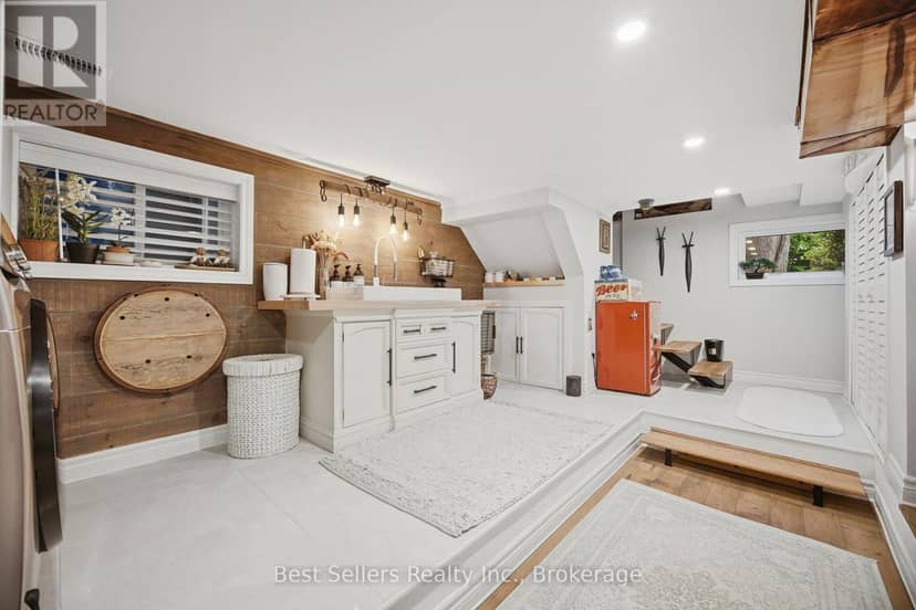 174 Angelene Street — photo 15 of 29