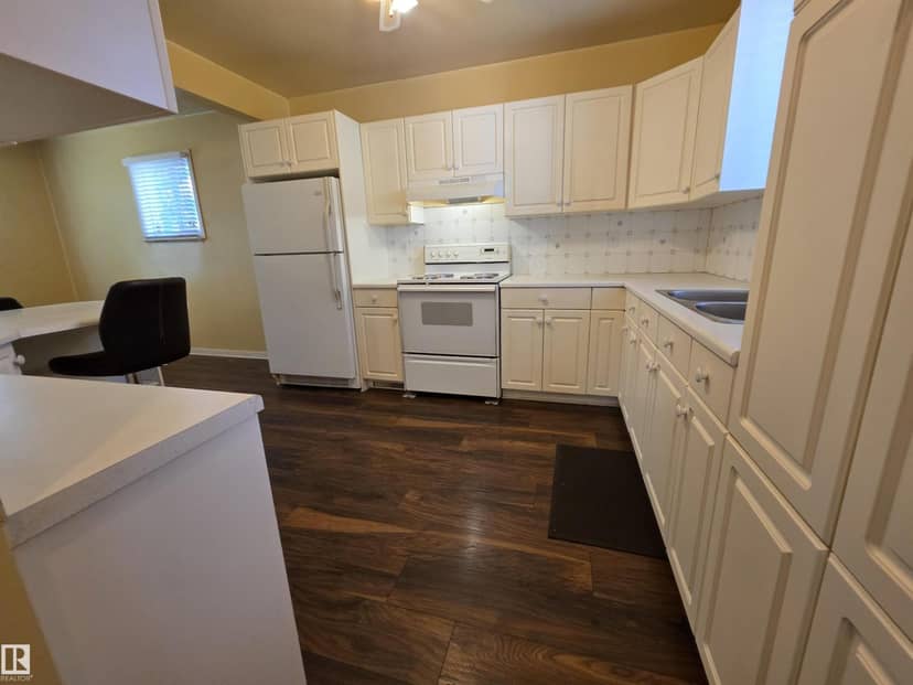 10438 147 ST NW, Edmonton, photo 3