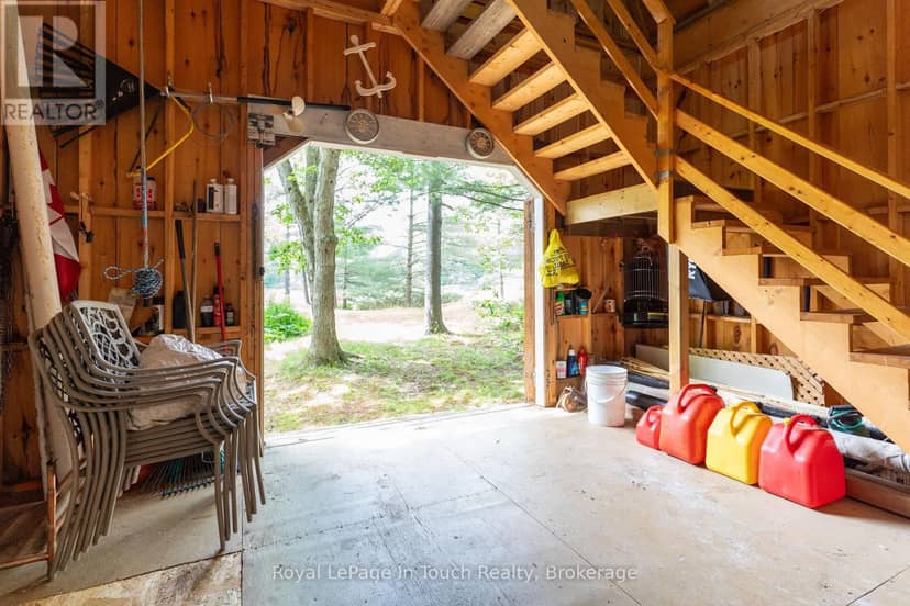 3098 Island 1040 — photo 30 of 39