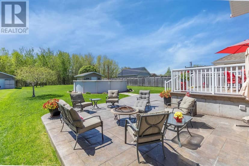 53 Laura ST — photo 39 of 40