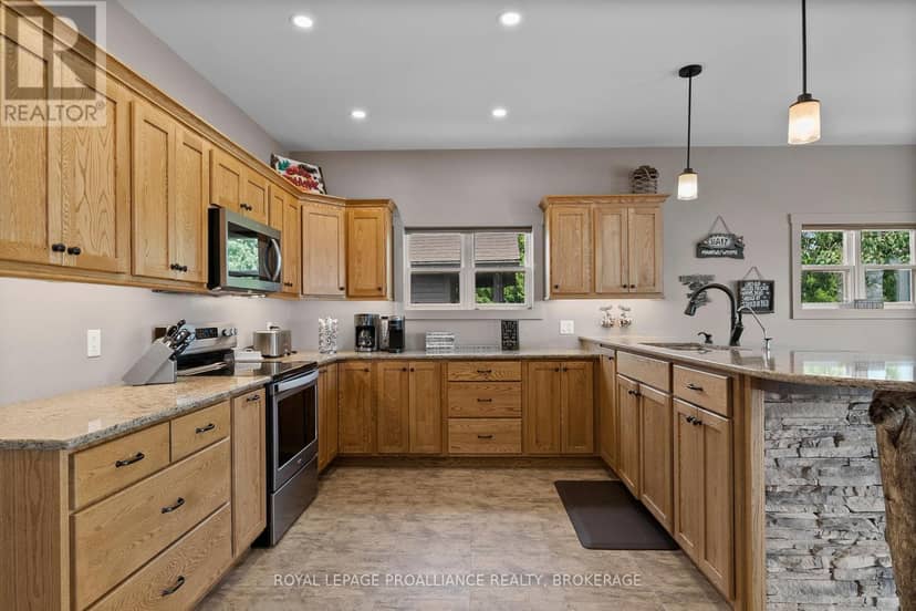199 & 213 Leone's Cove Lane, Frontenac Islands, photo 5