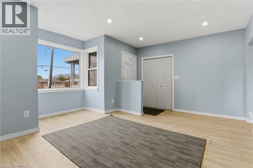 880 LAWRENCE Road — photo 13 of 40