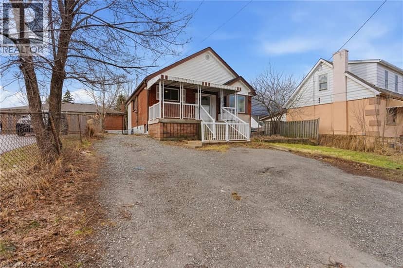 880 LAWRENCE Road — photo 2 of 40