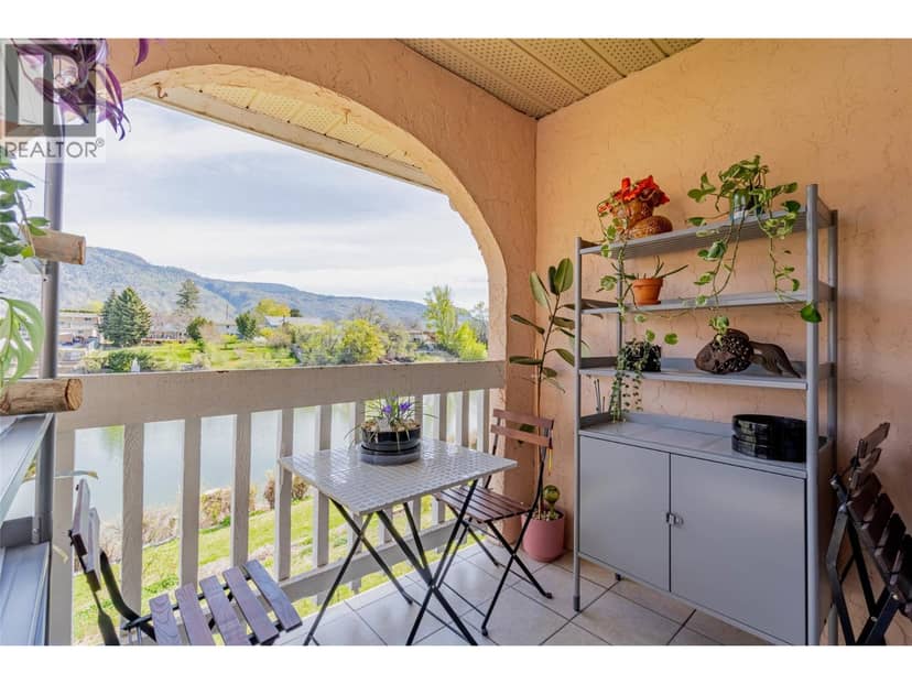 8029 VEDETTE Drive, Osoyoos