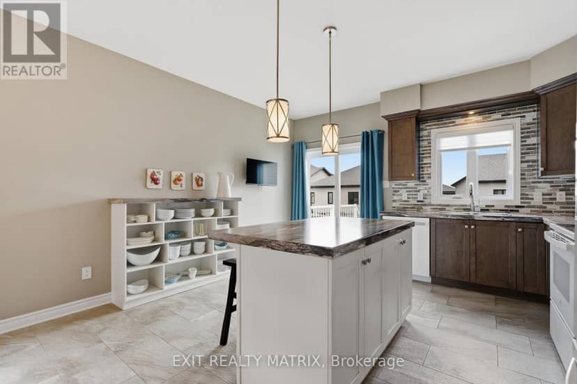 309 Colmar Street — photo 12 of 40