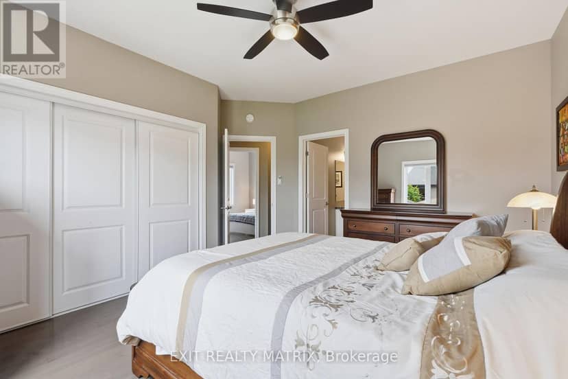 309 Colmar Street — photo 19 of 40