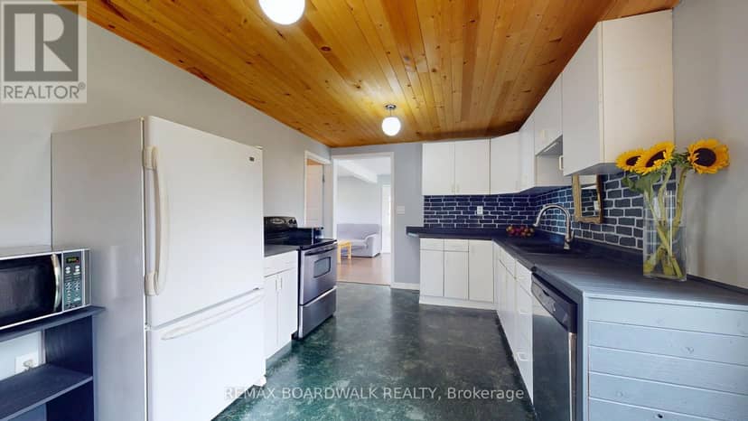 94 Quabbin Road — photo 12 of 30
