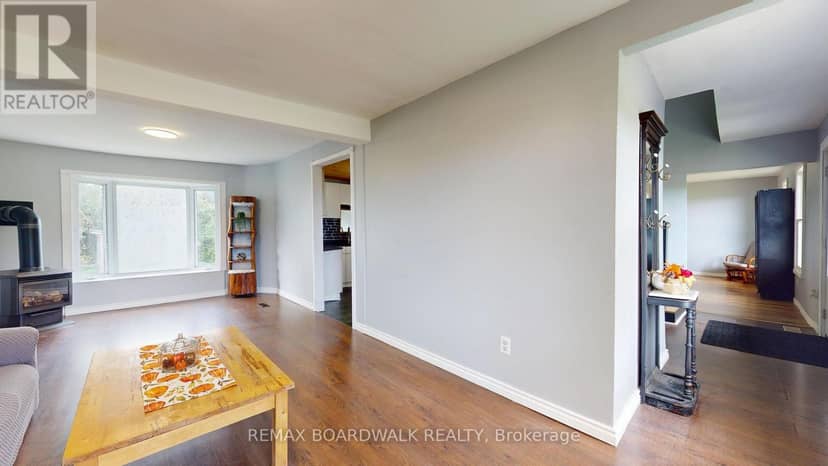 94 Quabbin Road, Front of Yonge, photo 8