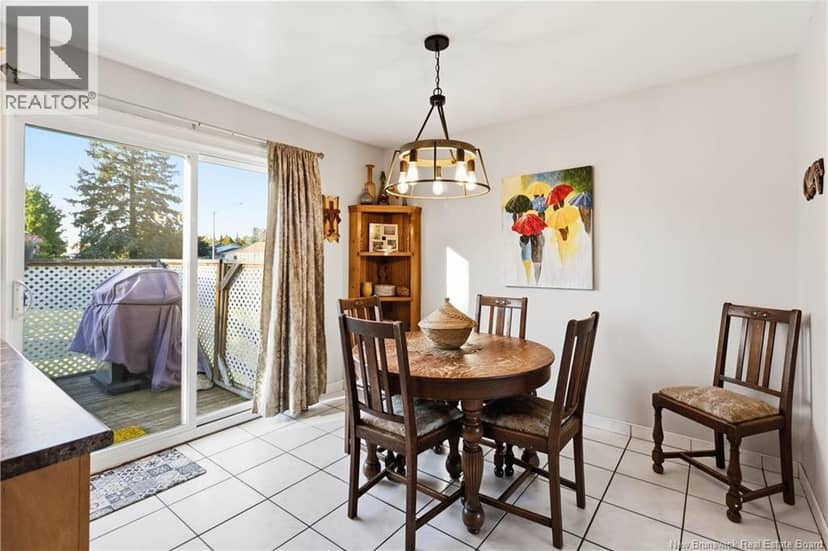 27 Pasadena Drive — photo 15 of 40
