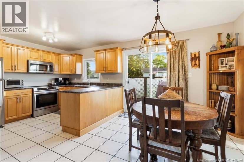 27 Pasadena Drive — photo 17 of 40