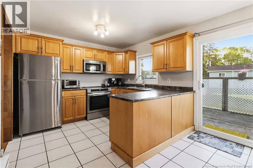 27 Pasadena Drive — photo 18 of 40