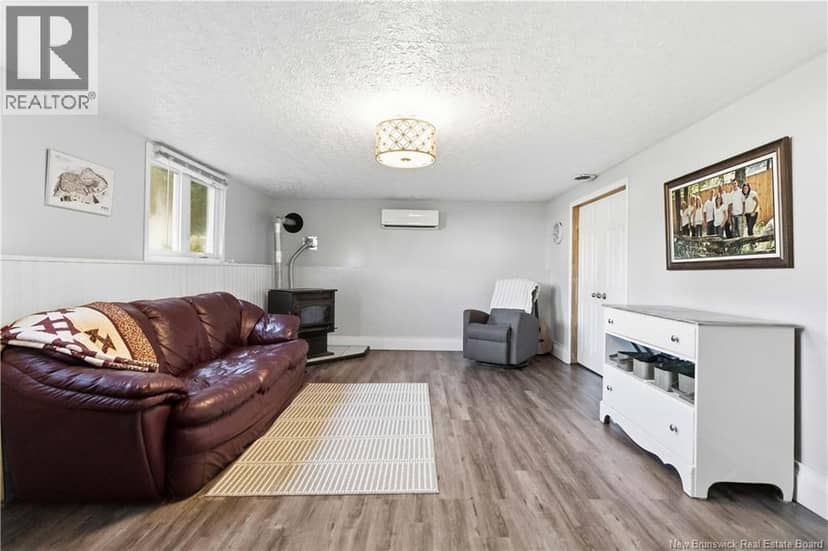 27 Pasadena Drive — photo 36 of 40