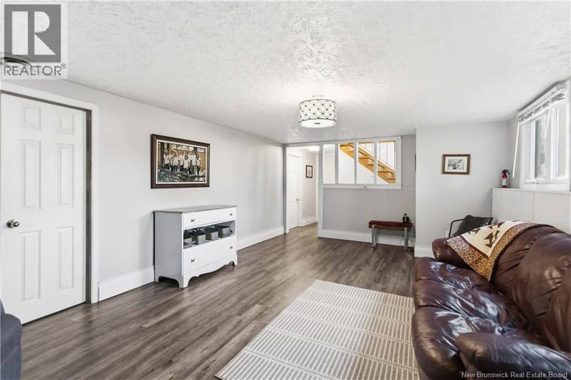 27 Pasadena Drive — photo 39 of 40