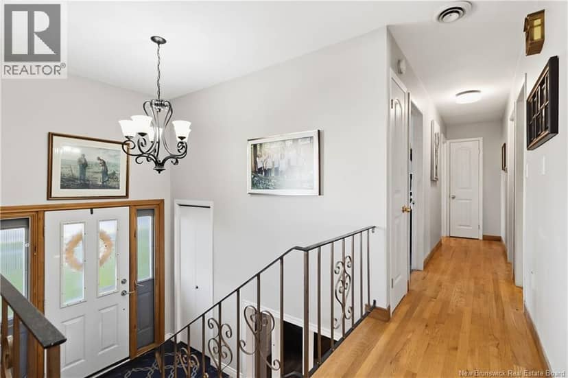 27 Pasadena Drive — photo 9 of 40