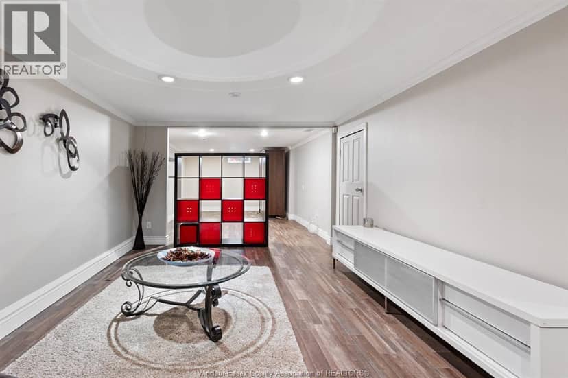 462 Dormar Drive — photo 17 of 32