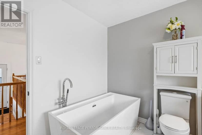 493 Catherine Street — photo 16 of 30