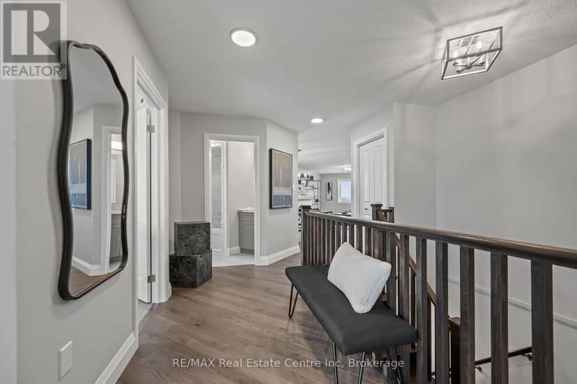 130 Stephenson Way, Minto, photo 2